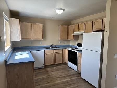 3rd image of 705 Mantle Dr APT A