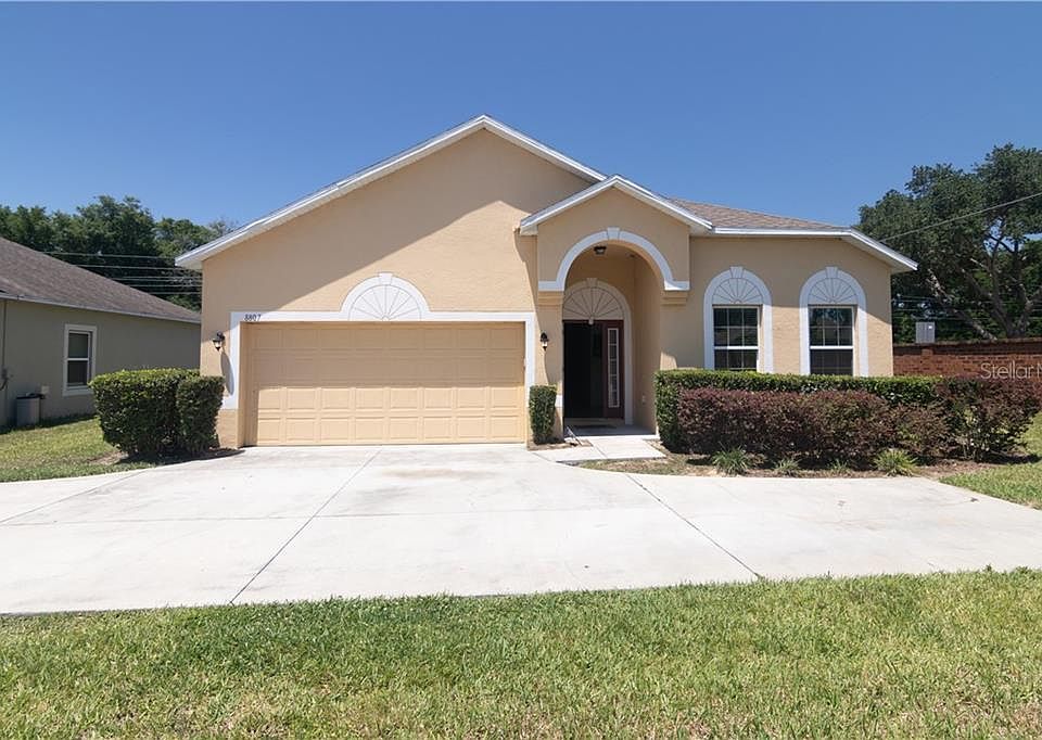 1st image of 8807 Isla Bella Dr