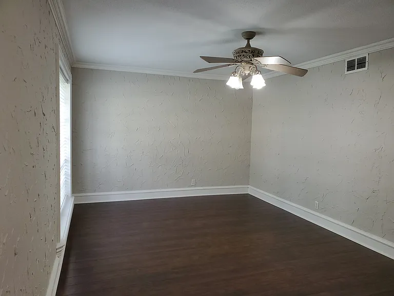 3703 Byrd Dr — Photo 11