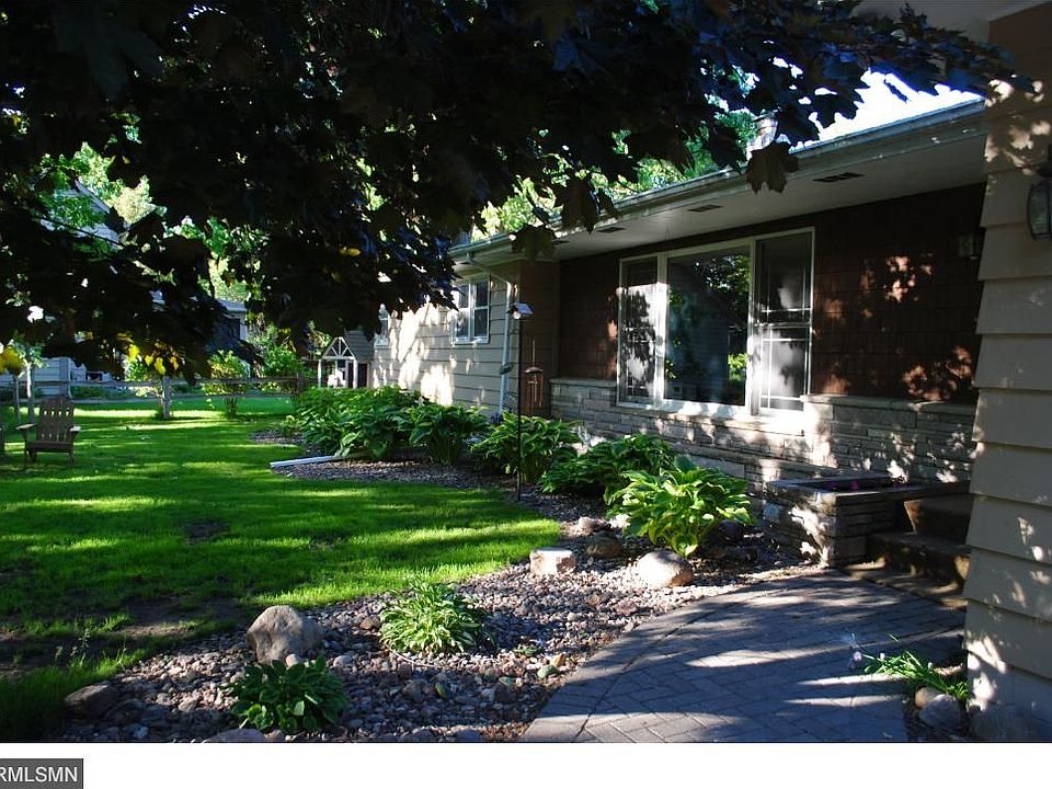 1st image of 2734 Park Dr