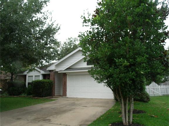 2nd image of 1301 Shadowlake Dr
