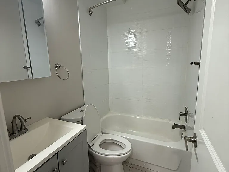 PALMETTO APARTMENTS — Photo 4