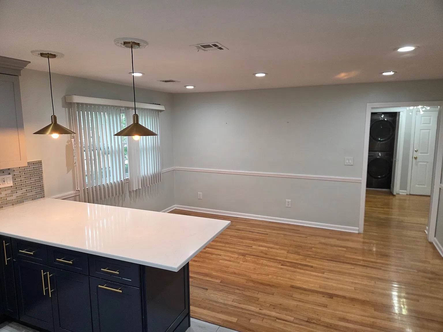 3 bed, $3,300 — Photo 4