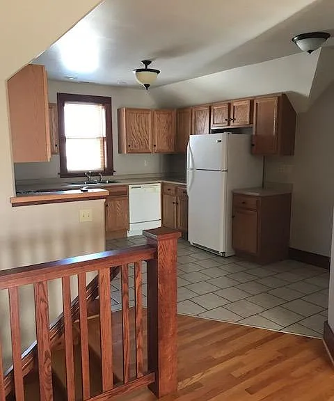 824 Clark Ave #2 — Photo 8