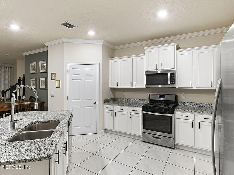 439 Coastline Way — Photo 8