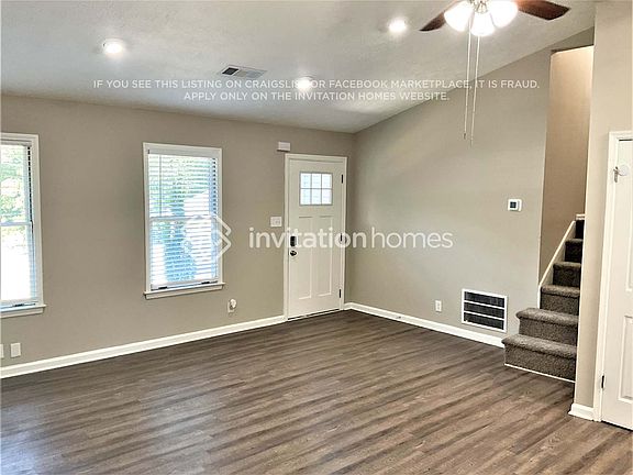 2nd image of 1122 Holly Hills Dr SW