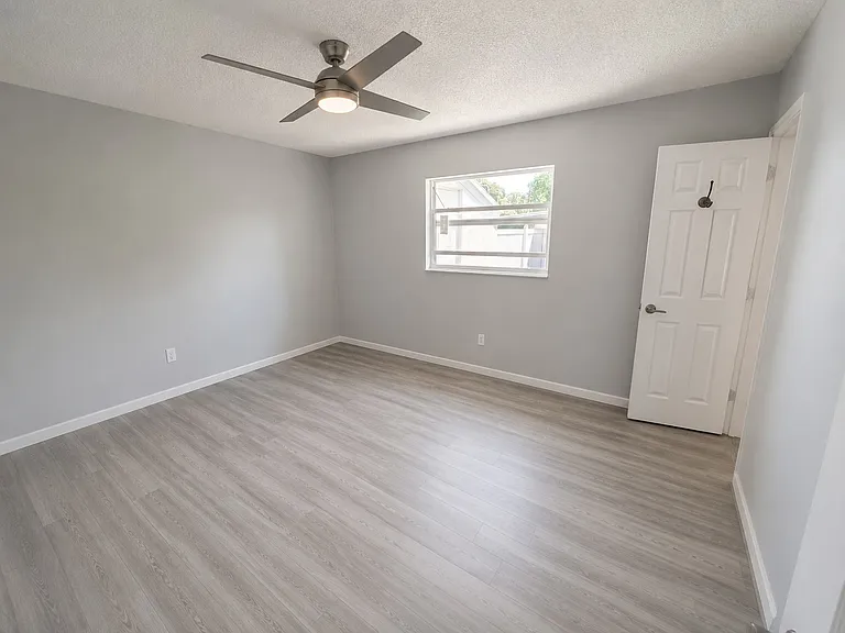 1812 47th Avenue Dr W — Photo 5