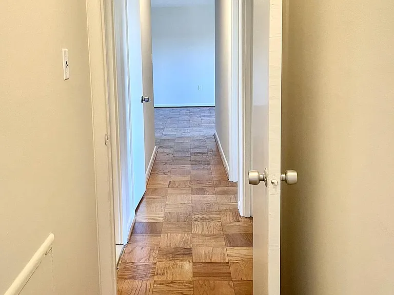 4800 Chevy Chase Dr #404 — Photo 20