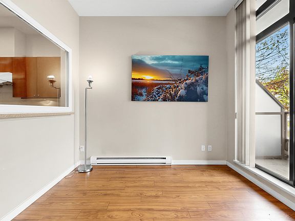 3rd image of 8160 Lansdowne Rd #5