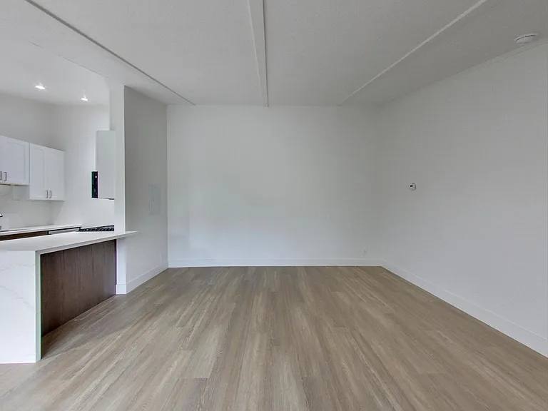 Riverwood Apartments — Photo 70