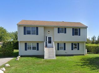 49 Jamestown Blvd, Narragansett, RI 02882