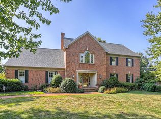 1366 John Adams Dr, Lancaster, PA 17601