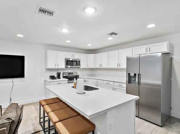 545 Lilac Court, West Palm Beach, FL 33407