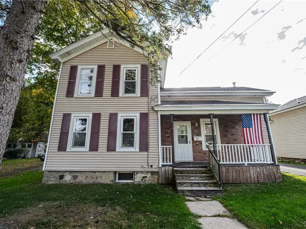 17 Division St, Baldwinsville, NY 13027