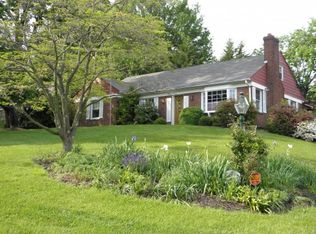 809 Bluebell Rd, Warminster, PA 18974