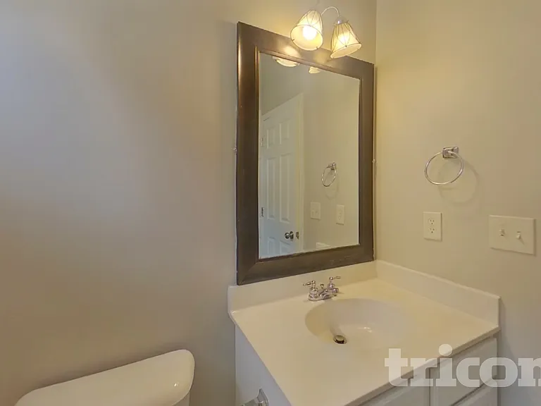 7259 Madison Cir — Photo 15