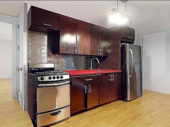2nd image of 461 Park Pl #4FR