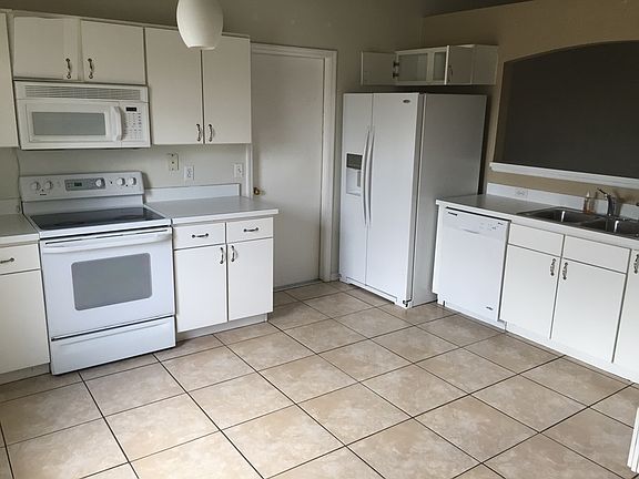 2nd image of 1714 Bavon Dr