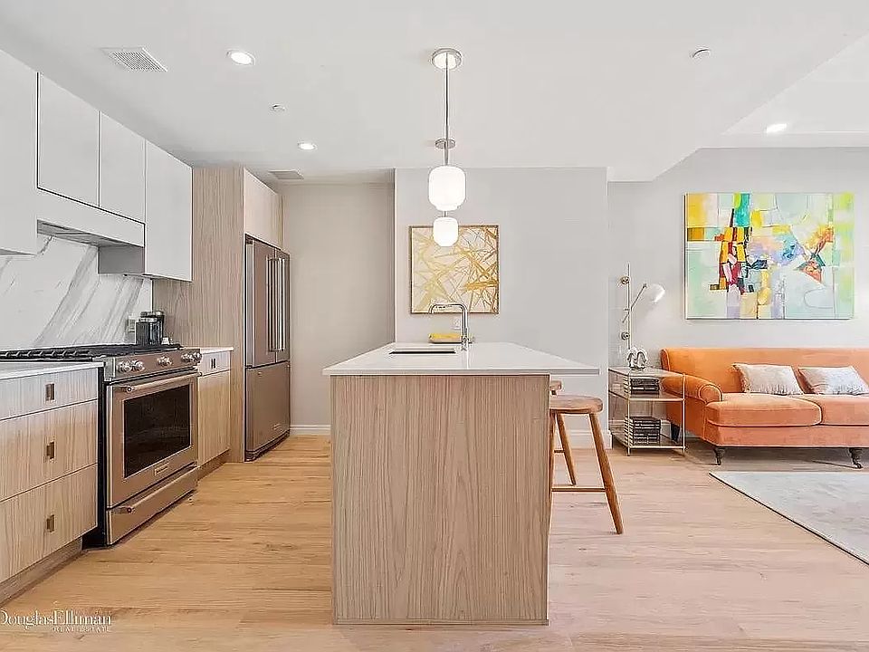 1st image of 734 E 5th Ave #5A