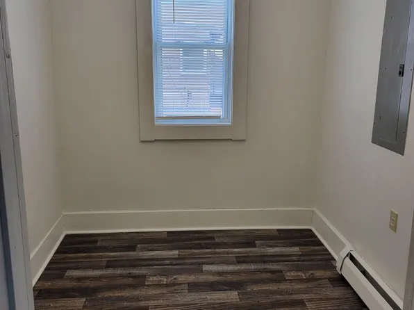 114 1/2 W Wisconsin Ave, Tomahawk, WI 54487