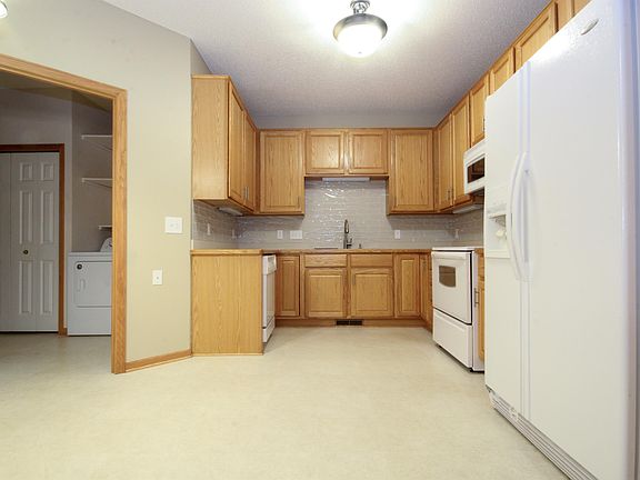 3rd image of 20540 Cypress Dr