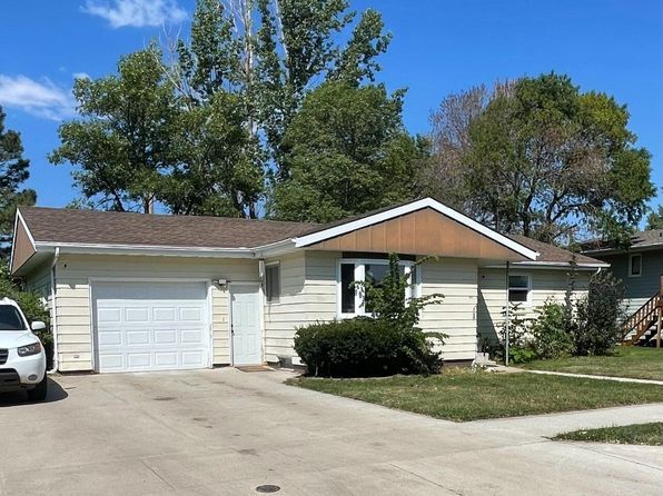 901 9th Ave W, Mobridge, SD 57601