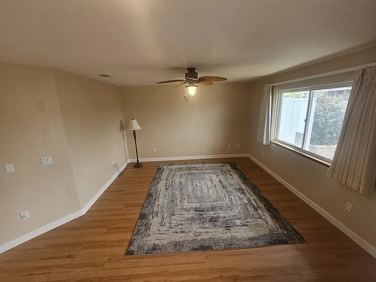 335 Las Vegas St #1 — Photo 25