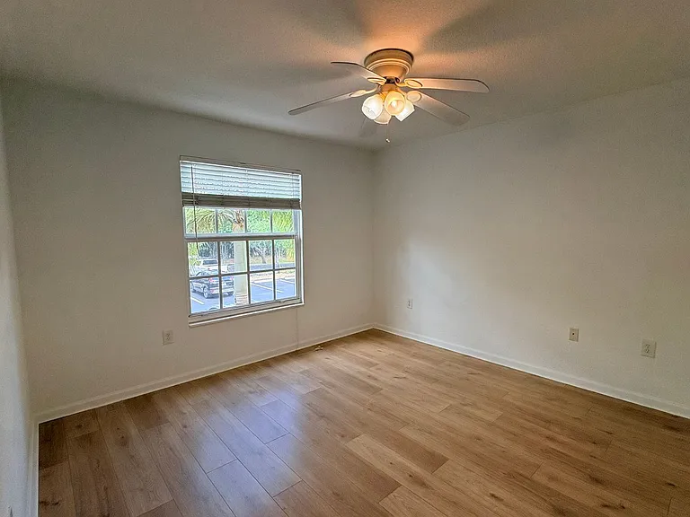 4127 Residence Dr #411 — Photo 9
