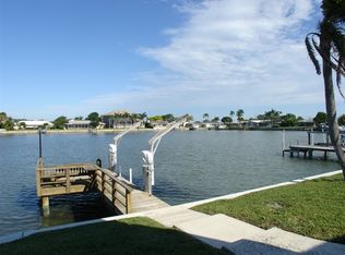 210 Poinciana Ln, Largo, FL 33770