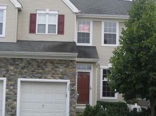 502 Dahlia Cir, Dayton, NJ