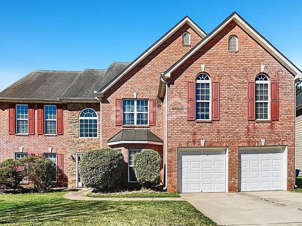 1151 Folkstone Dr