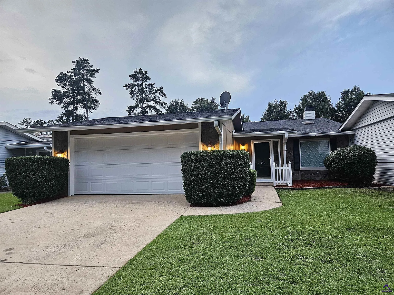 2 bed, 2.0 bath, 1314 sqft, $1,500 — Photo 1