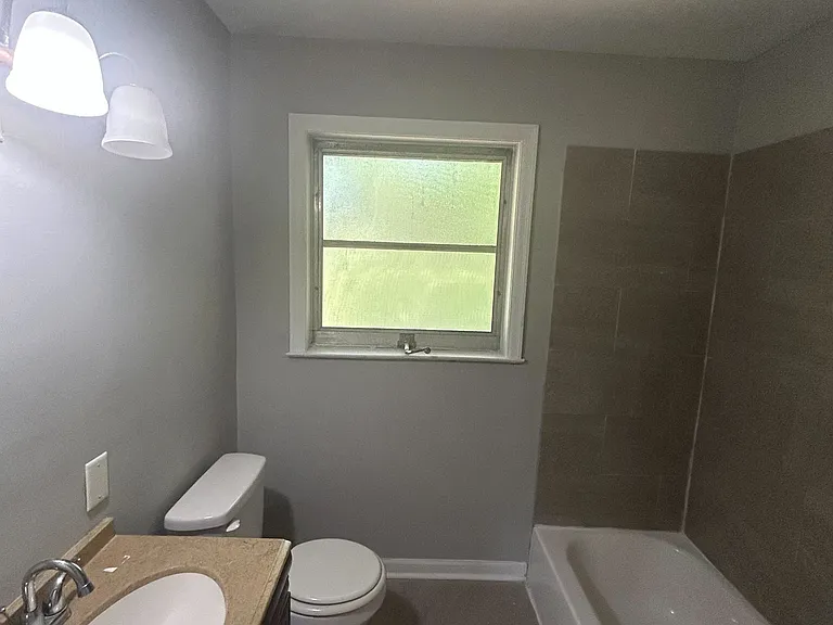 2633 Ashlawn Dr — Photo 10