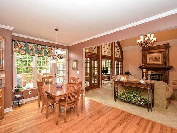 Kitchen Open to Family Rm