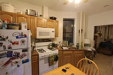 Rented by Robyn Lee, LREB