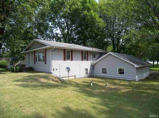1021 Country Club Rd, Warsaw, IN 46580