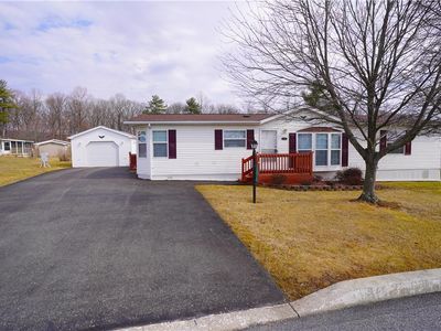 1238 Valley Forge Dr, Walnutport, PA, 18088