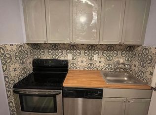 23 SE 12th St #22, Dania, FL 33004