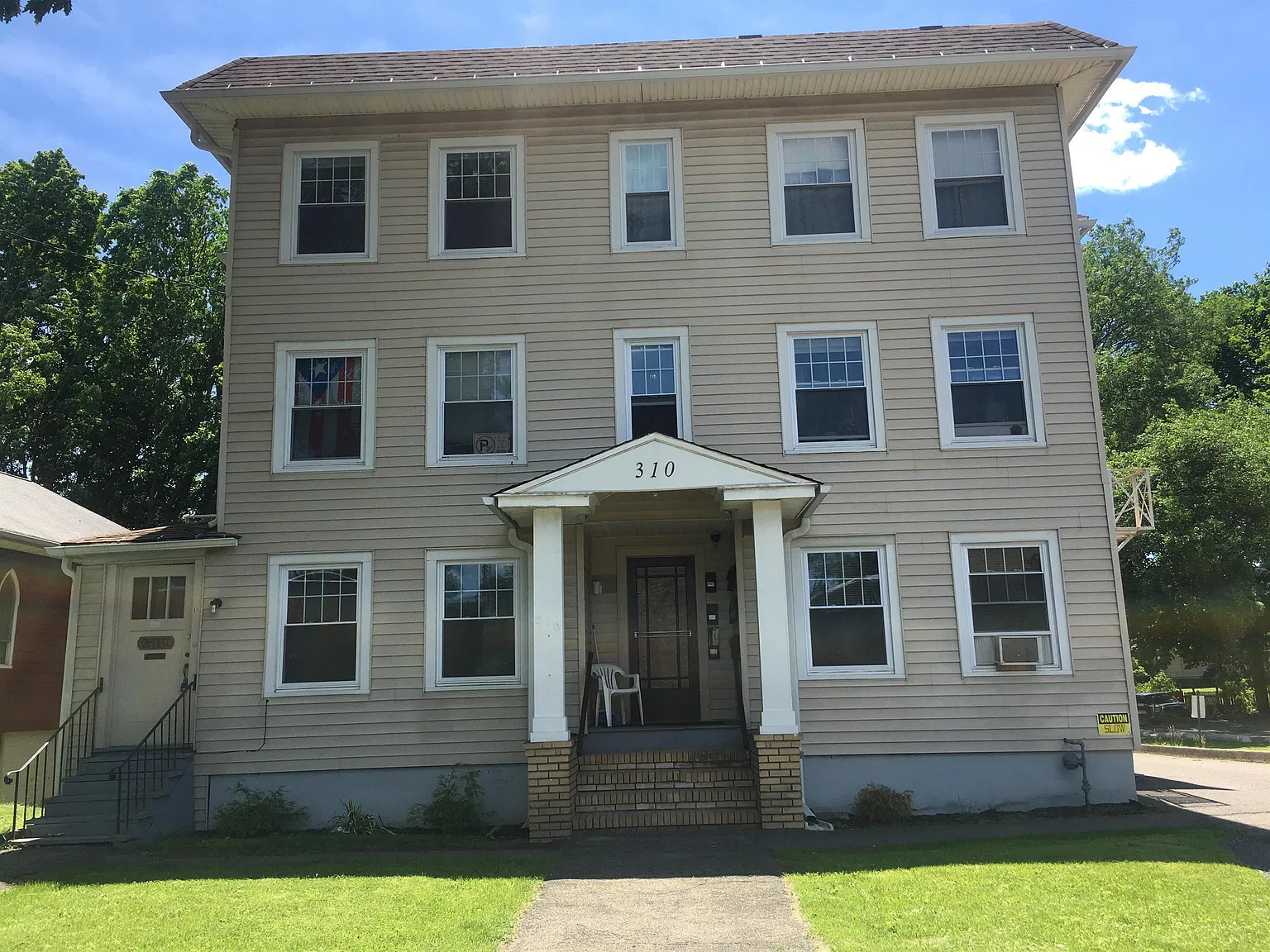 310 E Main St — Photo 1
