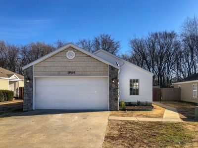 1909 S Pinewoods Dr, Rogers, AR, 72758