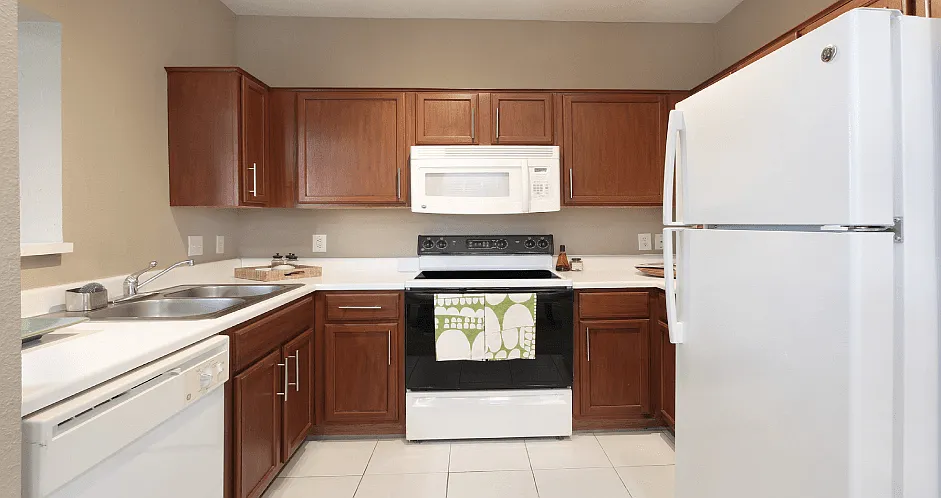 The Biltmore Apartments — Photo 3