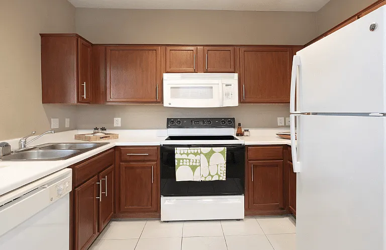 The Biltmore Apartments — Photo 3