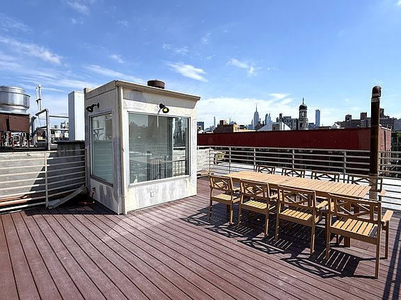 3rd image of 35 Bedford St APT 31