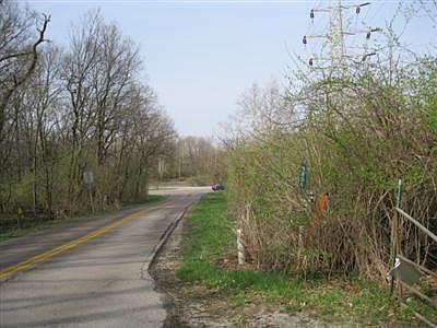 2nd image of 5805 Shepard Rd