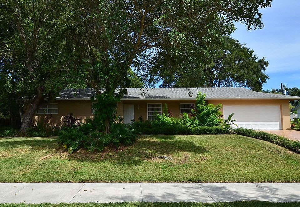 1st image of 17205 SW 77th Ave