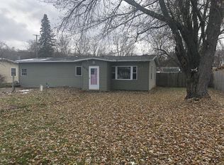 2570 Hillcrest Dr, Ionia, MI 48846