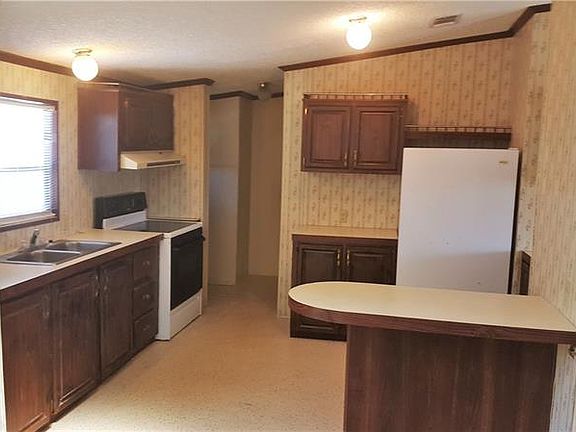 3rd image of 355 Avenue B