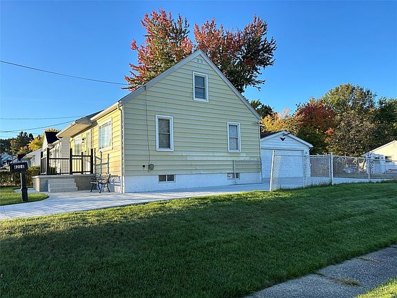 2nd image of 4204 Washington Ave