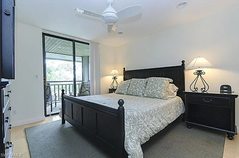 2 bed, 2.0 bath, 1064 sqft, $6,000 — Photo 3