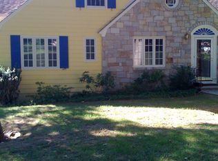 10 Mumford Rd, New Haven, CT 06515